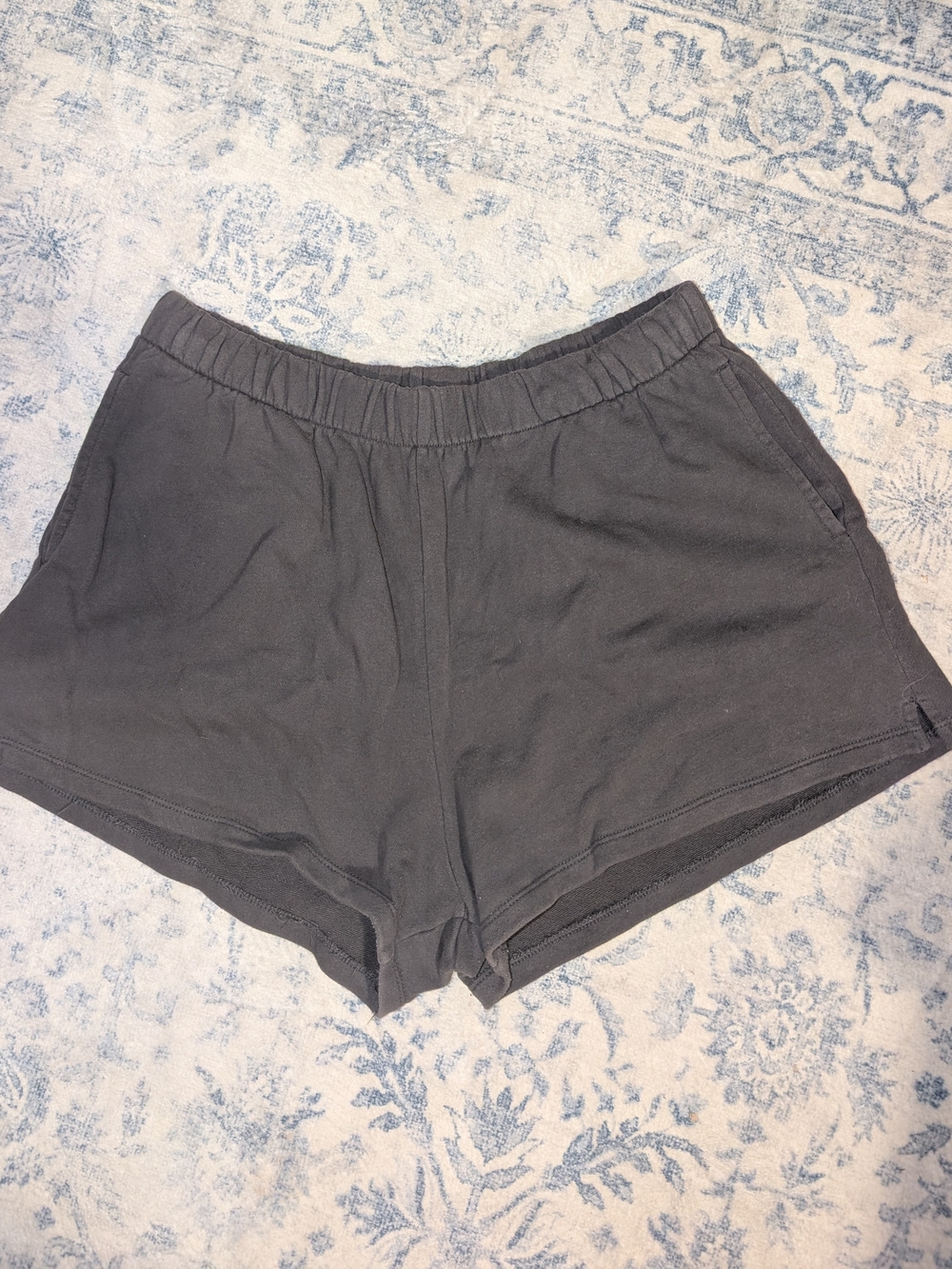 2/15$ 💓 Garage Charcoal Women's Casual Elastic Waist Shorts